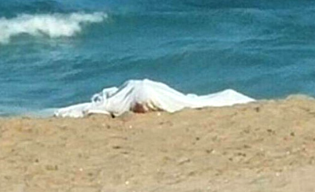 Тяло на жена е изплувало на плаж във Варна Предполага