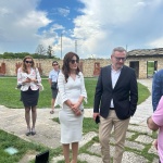 Министър Милошев посети културно-историческия комплекс „Двор на кирилицата“ в Плиска