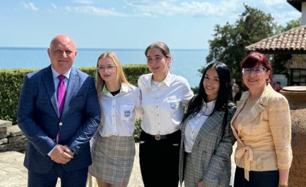 В Световният ден на околната среда ученици от Трета природоматематическа