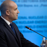 Ще направи ли президентът Радев нов политически проект