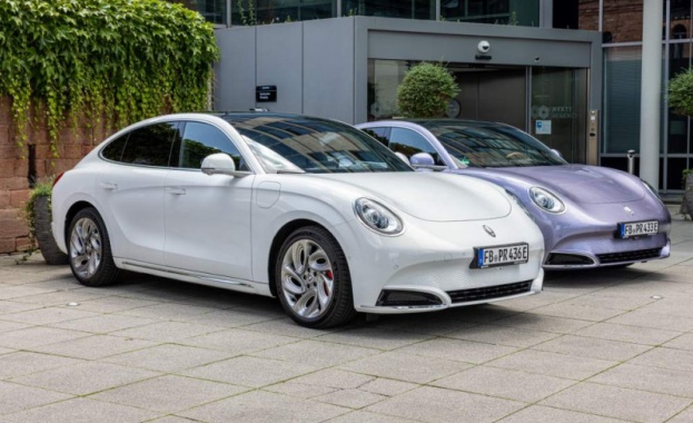 Специално за auto press net от Майк Нойман Global pres Майнц
С Ora