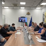 Министър Милошев се срещна с екскурзоводите във връзка с решението на КЗК