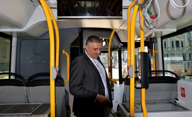 Министерството на транспорта и съобщенията подкрепя развитието и внедряването на