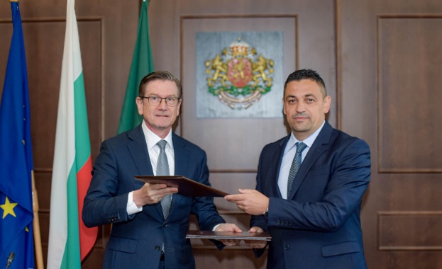 Община Етрополе и Група Геотехмин подписаха споразумение за подкрепа на социално значими проекти