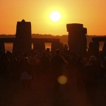 Хиляди хора се събраха на Стоунхендж, за да отбележат лятното слънцестоене