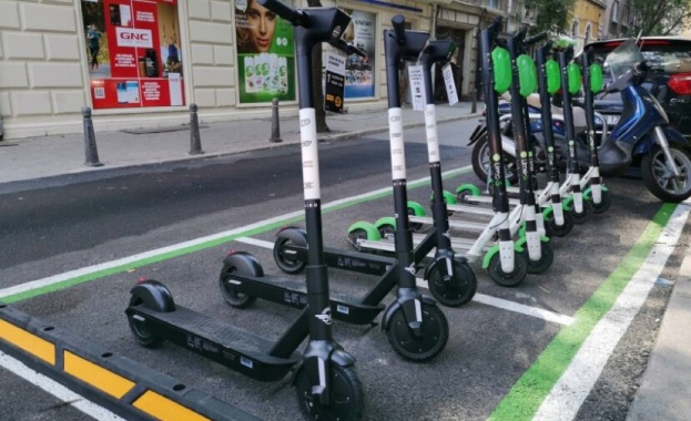 Преди дни общината във Варна конфискува повече от 100 електрически