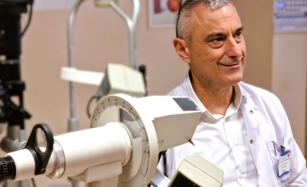 Наш хирург-офталмолог бие рекорди с 2000 операции годишно