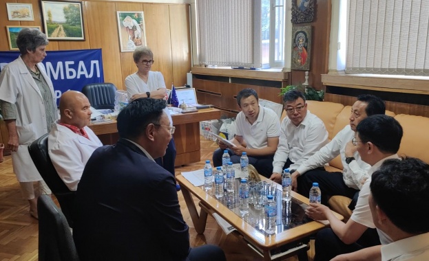 Китайска делегация посети УПМБАЛ „Св. Йоан Кръстител" - София