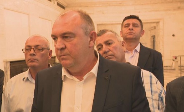 Снемането на доверието от господин Рамадан Аталай е решение на