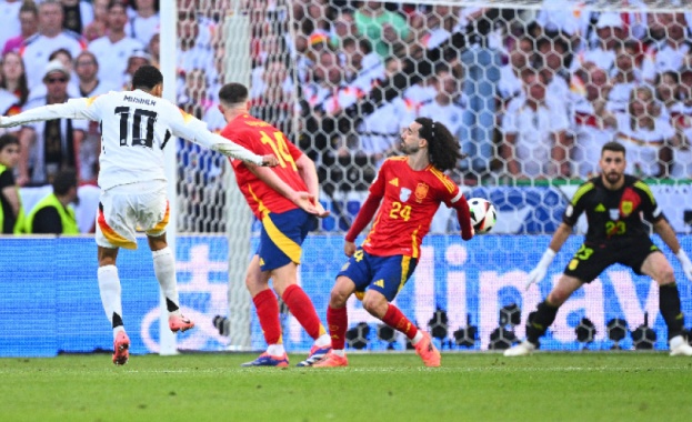 Решението на главния съдия да не отсъди дузпа в полза