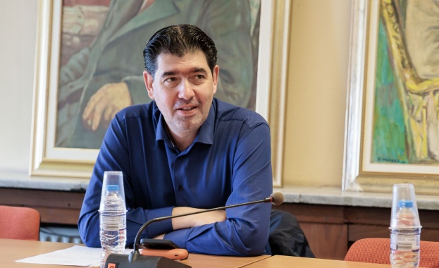 Борис Бонев сигурно е забравил че на председателски съвет още