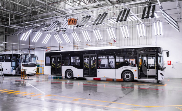 Официалният вносител на автобусите Isuzu в България Исубус отбеляза