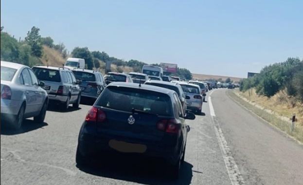 Катастрофа на АМ „Тракия“ в района на Чирпан, движението е затруднено