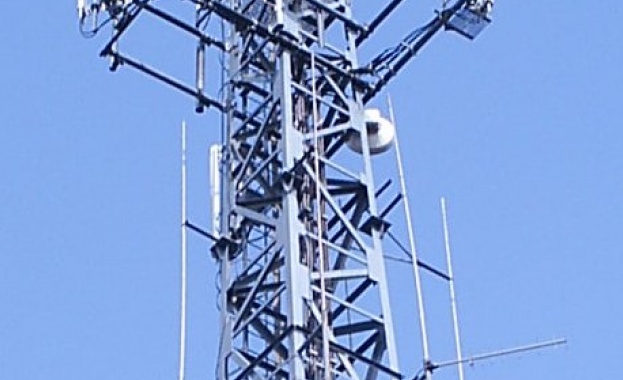 За по малко от 24 часа приключи процесът по монтиране на