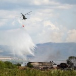 Два хеликоптера ще участват в гасенето на пожари в областите Пазарджик и Пловдив