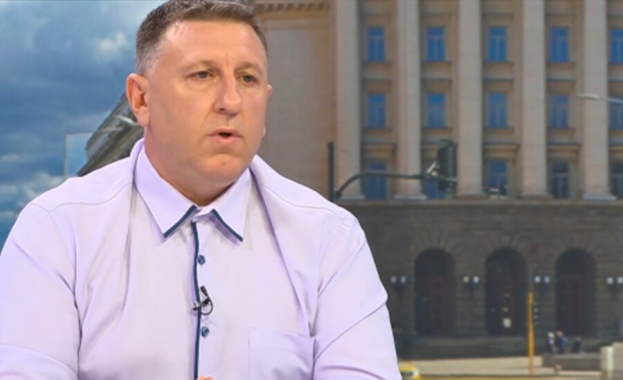 Добромир Добрев: Всички синдикати в МВР са категорични, че "трябва всички да защитят това, което им се полага от 1 януари 2025 година, а именно повишение на заплатите"