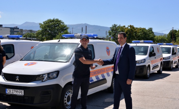 Министърът на транспорта и съобщенията Георги Гвоздейков връчи ключовете на