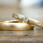 Бухал сви халките на младоженците, провали сватбата