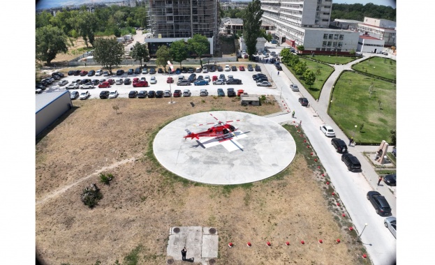 Министърът на транспорта и съобщенията Георги Гвоздейков ще връчи документите