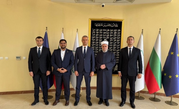 Вчера делегация на Възраждане беше приета от главният мюфтия д р