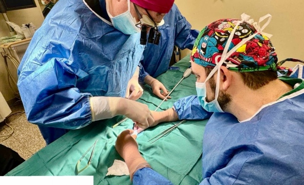 Уникална операция: Спасиха мъж с рядка аневризма и риск от 90% смъртност