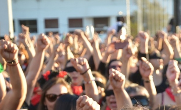Протест във Варна Жители на местност Ален мак недоволстват заради