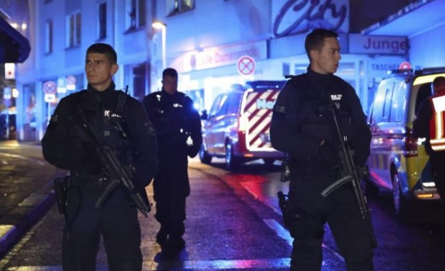 Германската полиция съобщи че е задържала едно лице във връзка
