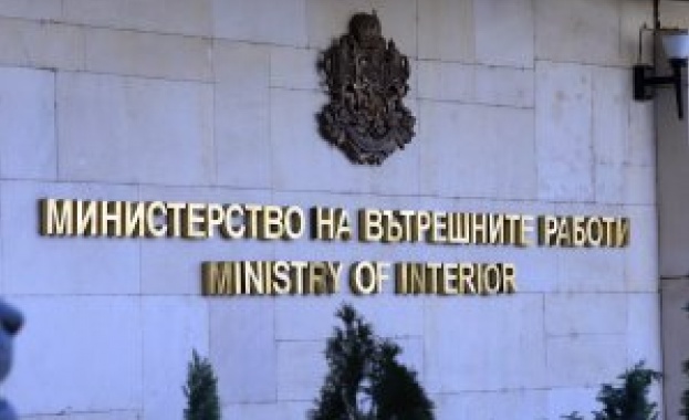 Отстранен е проблемът с издаването на шофьорски книжки съобщават от