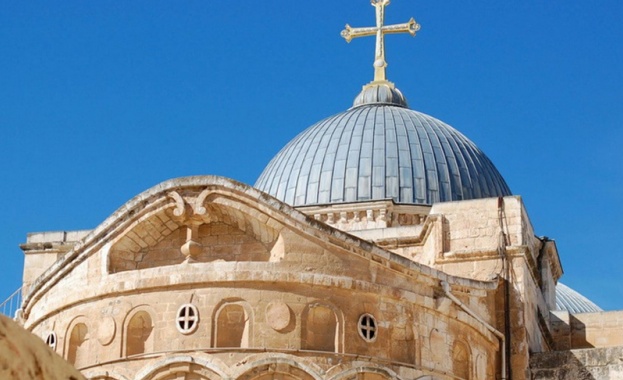 На 13 септември се възпоменава тържественото освещаване на храма Възкресение