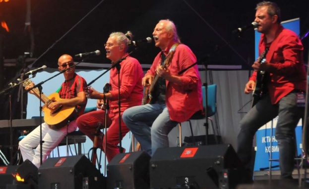 Стотици великотърновци си припомниха Вкусът на времето заедно с Кирил