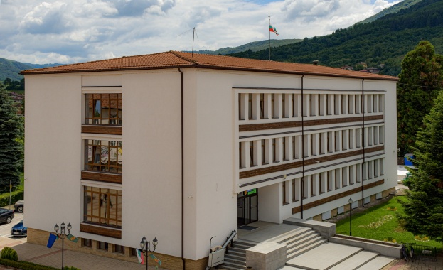 Община Етрополе вече разполага със собствено общинско предприятие Благоустройство и