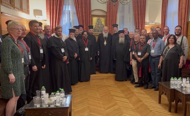 Международна конференция „Минало, настояще и бъдеще на каноничното право“ се проведе в Гърция Международна конференция „Минало, настояще и бъдеще на каноничното право“ се проведе в Гърция