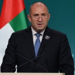 Румен Радев участва в конференция за възстановяването на Украйна