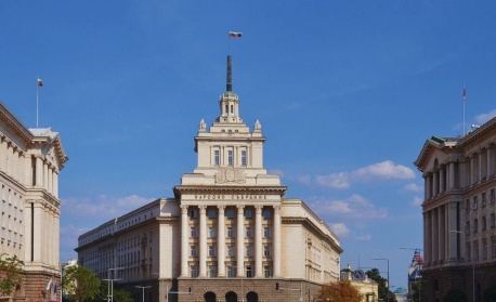 При 100% обработени протоколи: Румен Радев с безапелационна победа, пет партии влизат в 52-рото НС