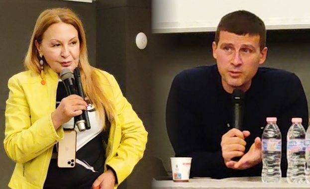 Интервю с Ивелин Михайлов пред Илиана Беновска в youtube ТВ Беновска пита Интервю с Ивелин Михайлов пред Илиана Беновска в youtube ТВ Беновска пита