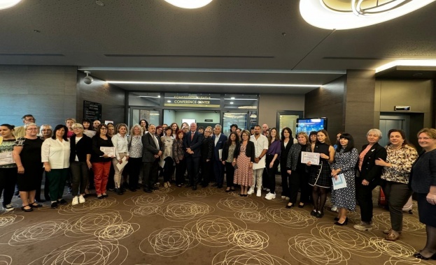 Министърът на образованието и науката проф Галин Цоков награди 50