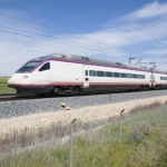 Cъpбия тecтвa пъpвaтa виcoĸocĸopocтнa жп линия, cвъpзвaщa Hoви Caд и Cyбoтицa нa път зa Бyдaпeщa