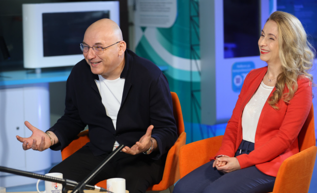 Съветите на шеф Иван Манчев и проф. Дарина Найденова за осъзнато хранене и какво е „тиха тренировка“ Съветите на шеф Иван Манчев и проф. Дарина Найденова за осъзнато хранене и какво е „тиха тренировка“