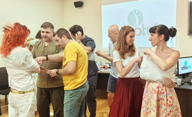 През месец Октомври екипът който провежда Лятната академия на Пирогов