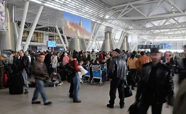 На 28 септември Оля тръгва към летище Васил Левски в