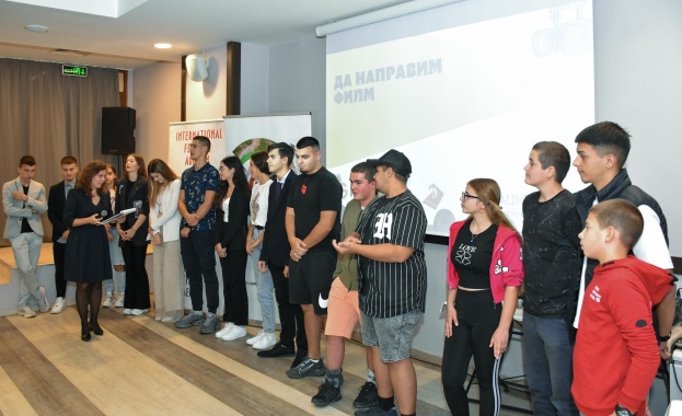 В гр Етрополе в конферентната зала на комплекс Етрополия се