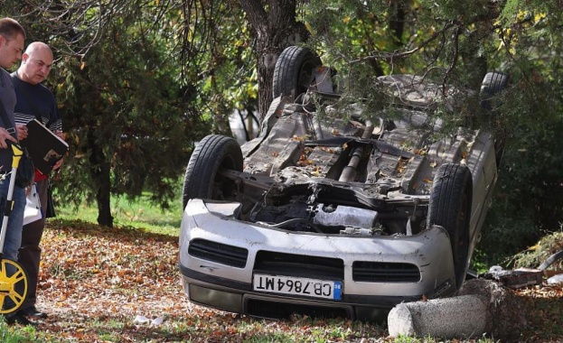 Пешеходка загина при катастрофа между две леки коли на столичния