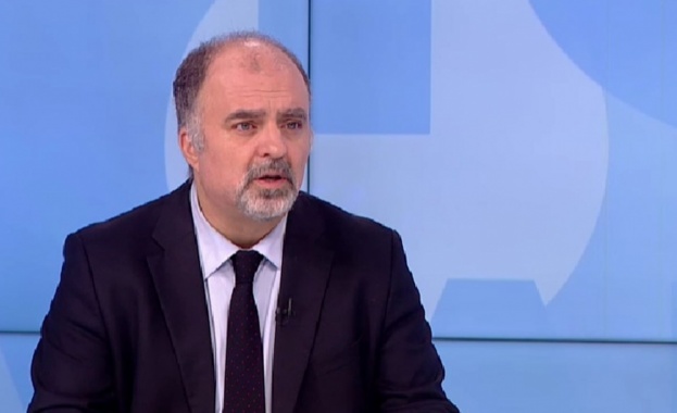 Като общество не функционираме нормално По света има над 40