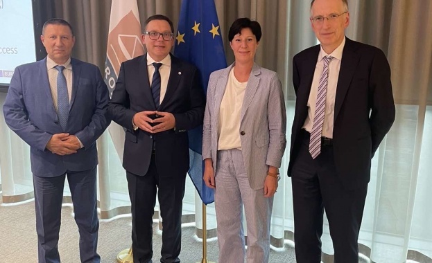 И ф главен прокурор Борислав Сарафов обсъди доброто сътрудничество и активно