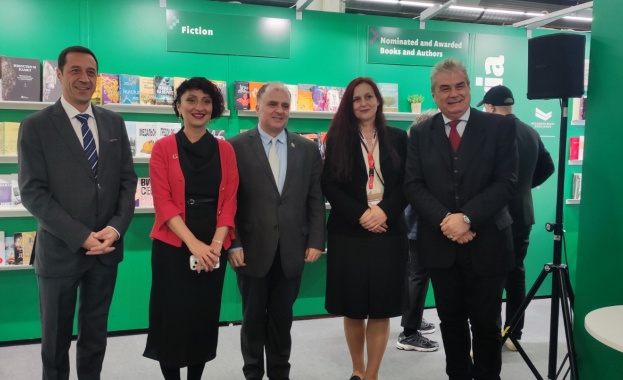 Книгите са нашето спасение в един свят в който хората