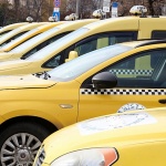 Таксиметровият бранш настоява да се разреши движението на такситата в буслентите