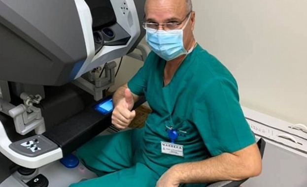 Проф д р Росен Димов ръководител на Клиниката по Обща хирургия