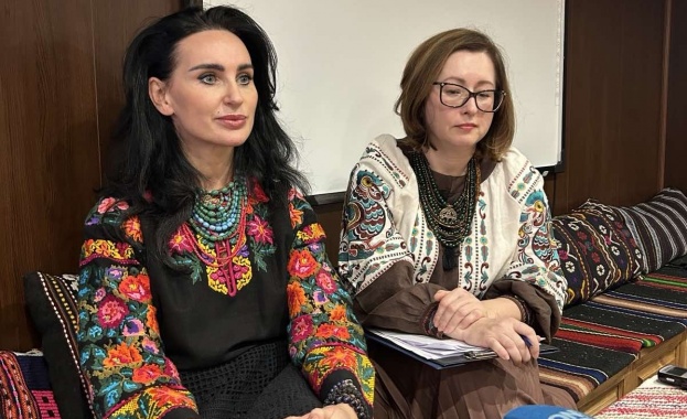 Ваше Превъзходителство Езикът на кухнята дипломация история и култура