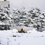 Сеул е покрит от най-тежкия ноемврийски сняг в историята си