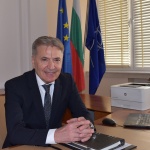 Министър Николов се срещна с представители на ръководството на „Монди Груп“ България